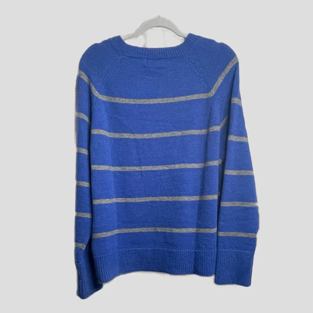 Evereve Thea Crew Pullover Electric Cobalt Stripe Sweater L NWT - Picture 3 of 6